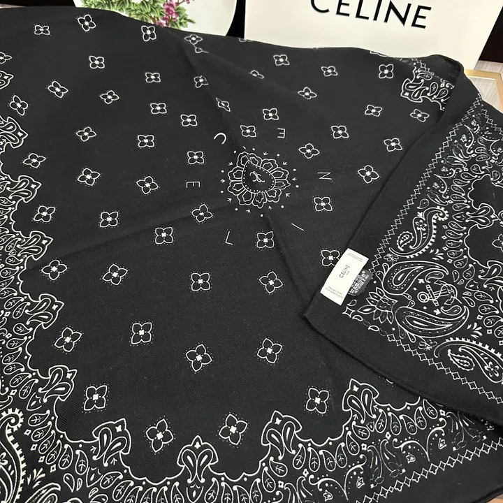 スーパーコピー セリーヌ マフラー