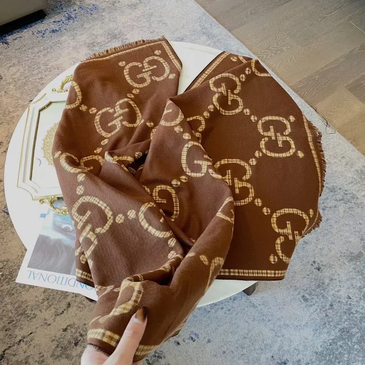 スーパーコピー グッチ マフラー