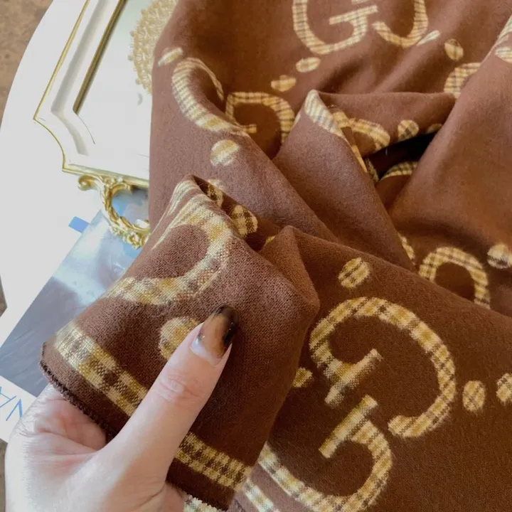 スーパーコピー グッチ マフラー