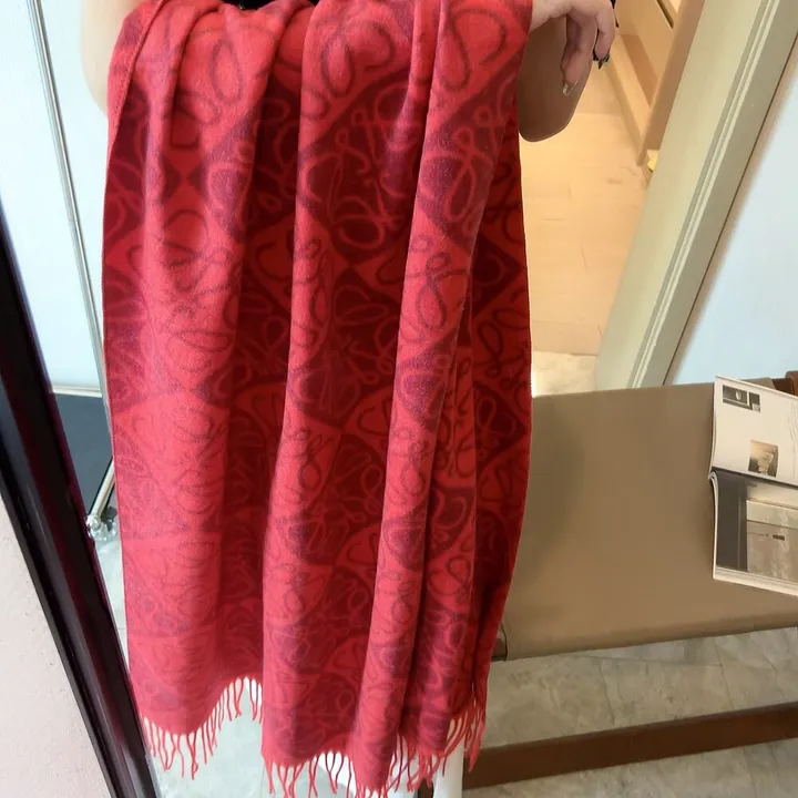 スーパーコピー ロエベ マフラー