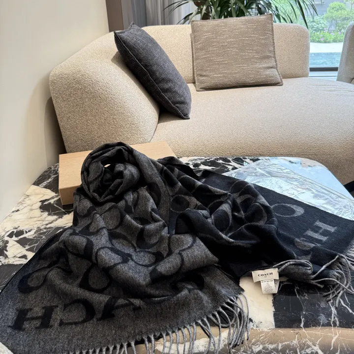 スーパーコピー コーチ マフラー