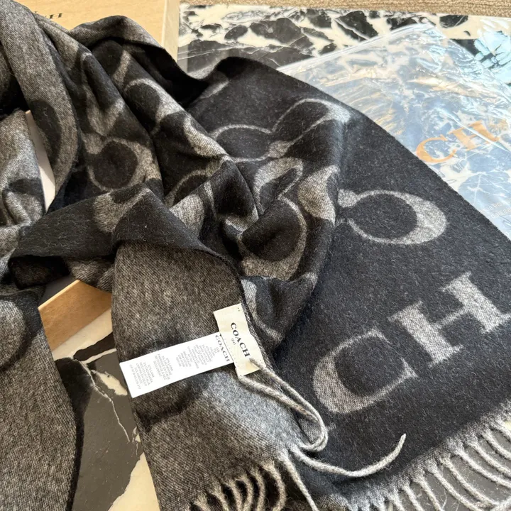 スーパーコピー コーチ マフラー