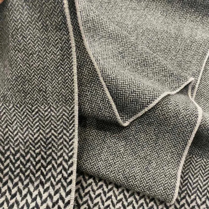 スーパーコピー フェンディ マフラー