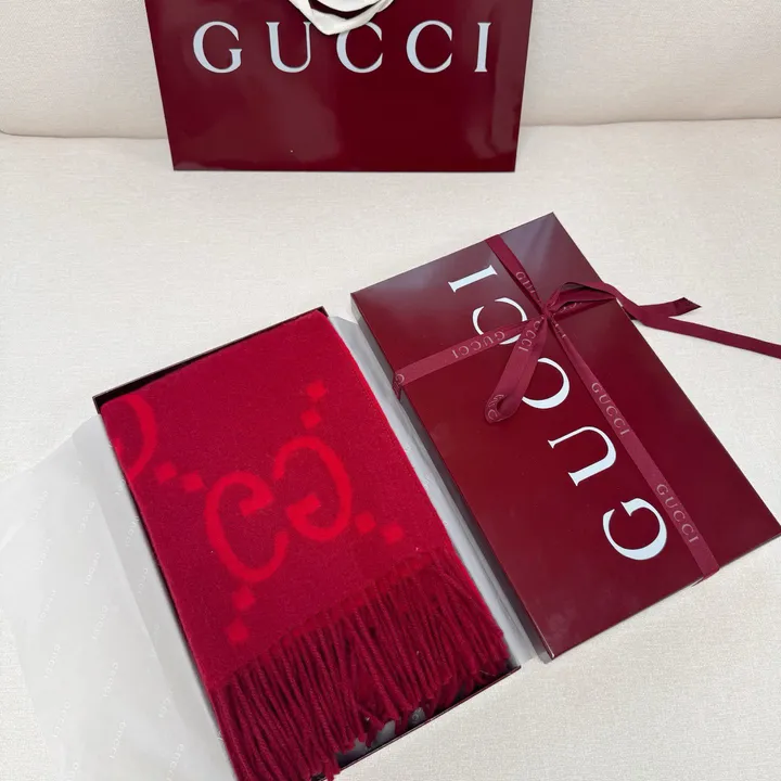 スーパーコピー グッチ マフラー