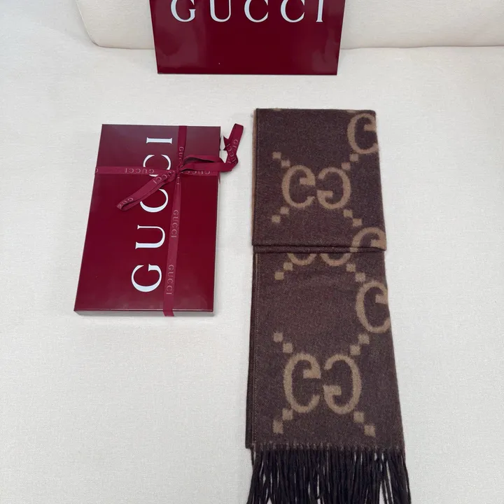 スーパーコピー グッチ マフラー