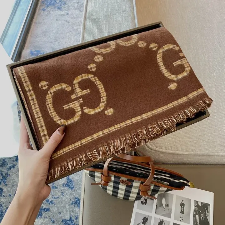 スーパーコピー グッチ マフラー