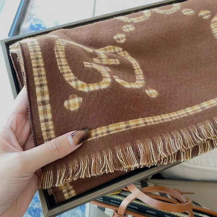 スーパーコピー グッチ マフラー