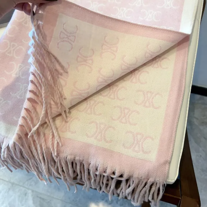 スーパーコピー セリーヌ マフラー