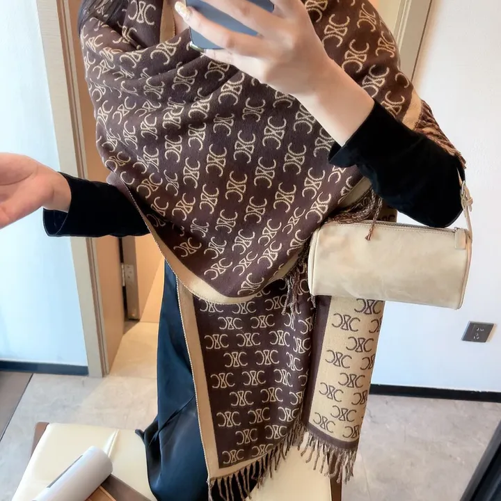 スーパーコピー セリーヌ マフラー