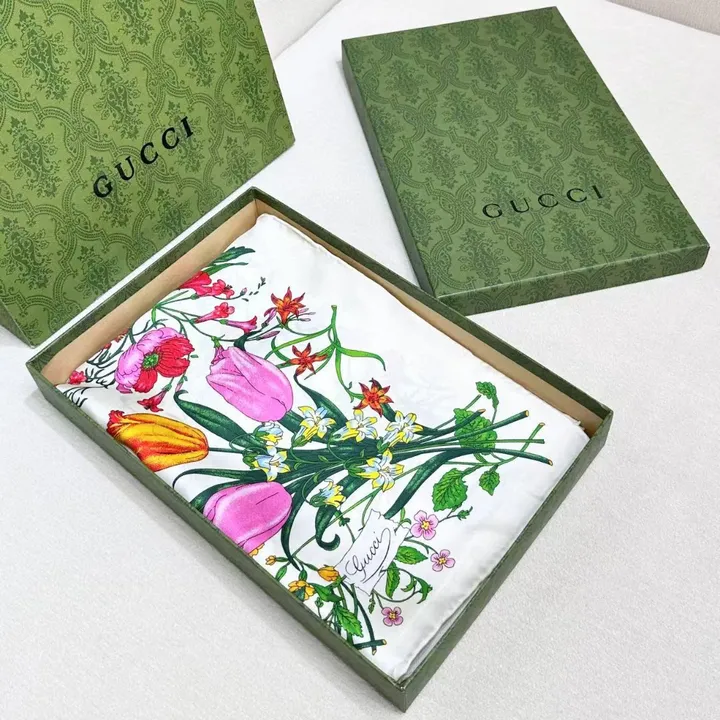 スーパーコピー グッチ マフラー