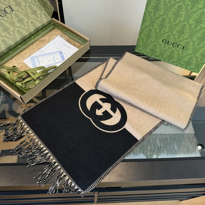 スーパーコピー グッチ マフラー