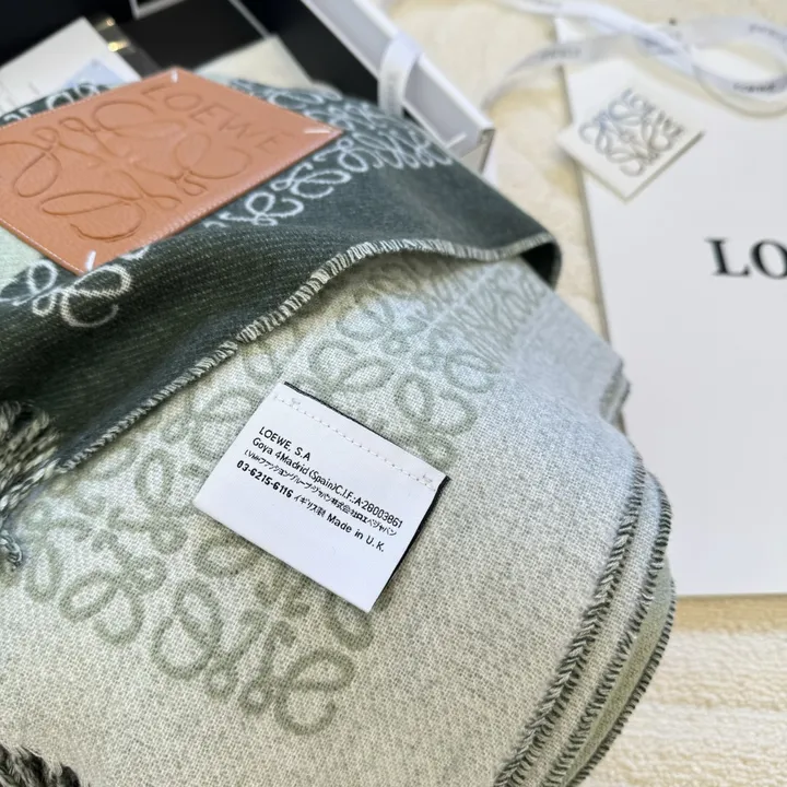 スーパーコピー ロエベ マフラー