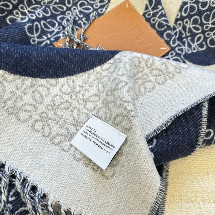 スーパーコピー ロエベ マフラー