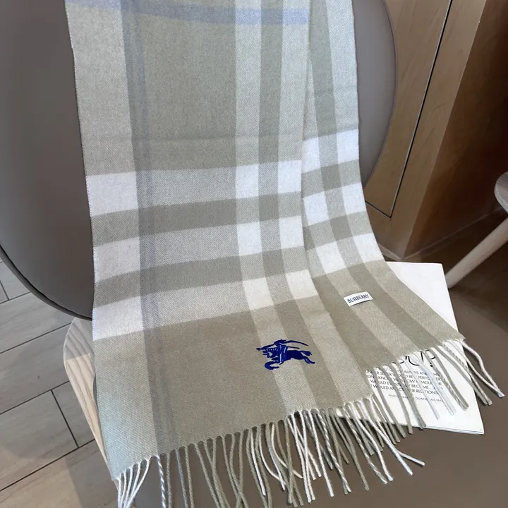 スーパーコピー バーバリー ス マフラー