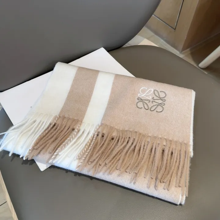 スーパーコピー ロエベ マフラー