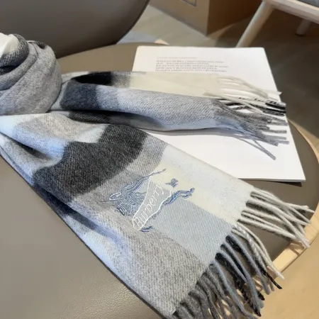 スーパーコピー バーバリー ス マフラー