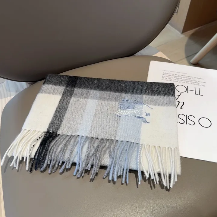 スーパーコピー バーバリー ス マフラー