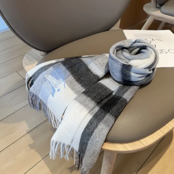 スーパーコピー バーバリー ス マフラー