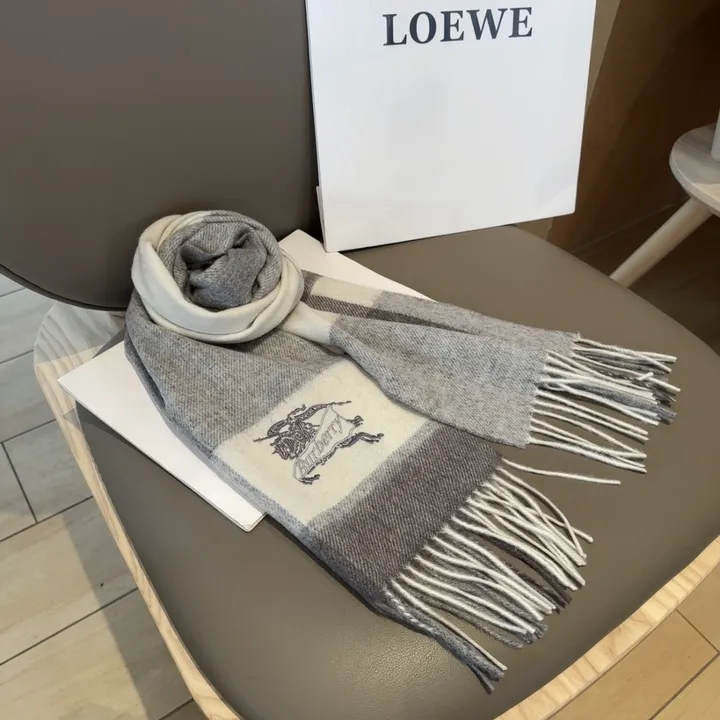 スーパーコピー バーバリー ス マフラー