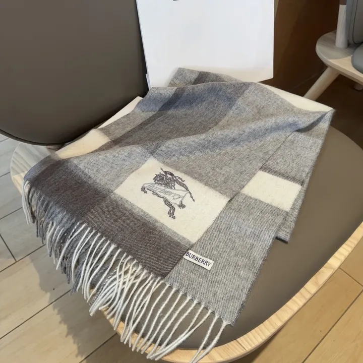 スーパーコピー バーバリー ス マフラー