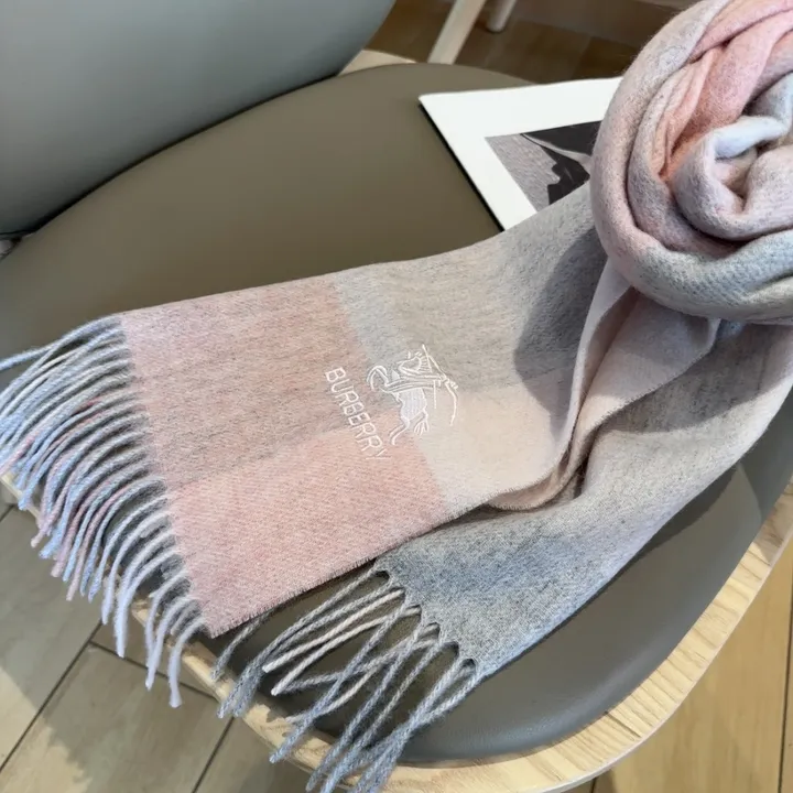 スーパーコピー バーバリー ス マフラー