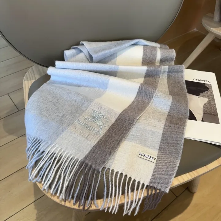 スーパーコピー バーバリー ス マフラー