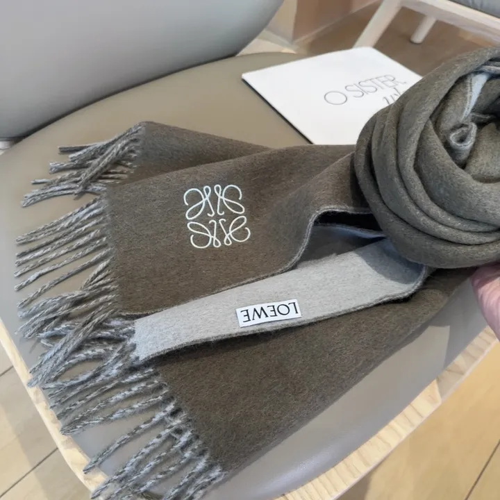 スーパーコピー ロエベ マフラー