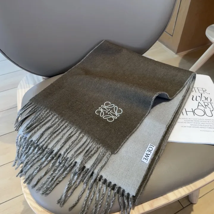 スーパーコピー ロエベ マフラー