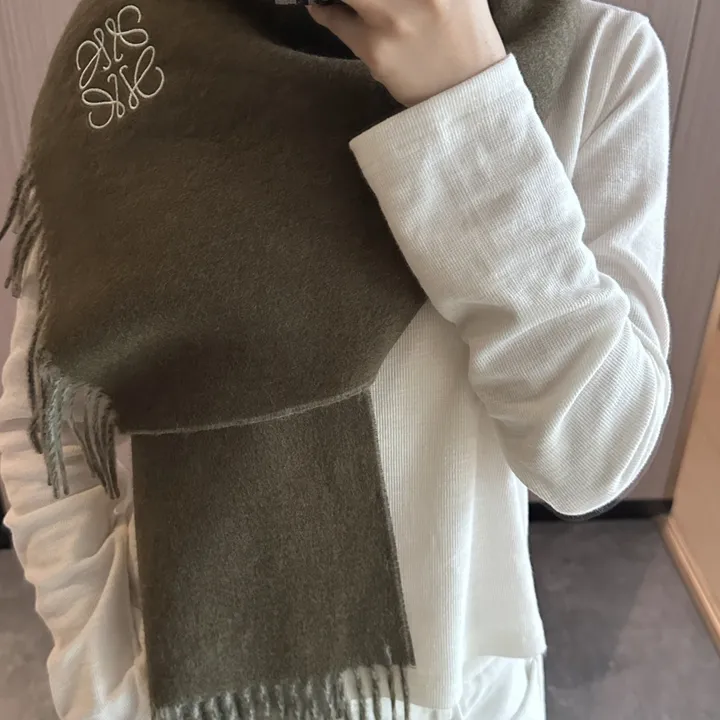 スーパーコピー ロエベ マフラー