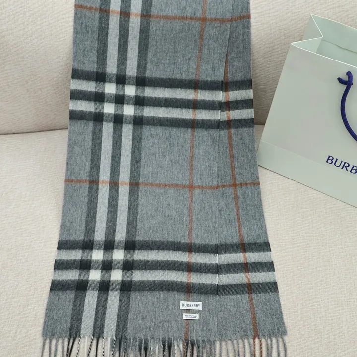 スーパーコピー バーバリー ス マフラー