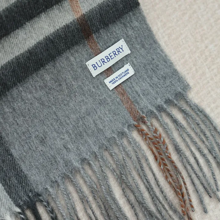 スーパーコピー バーバリー ス マフラー