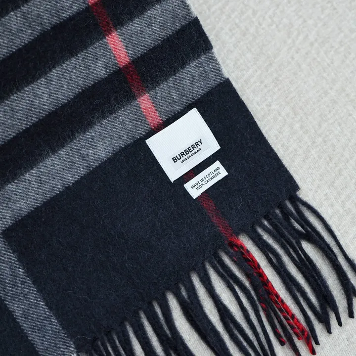 スーパーコピー バーバリー ス マフラー