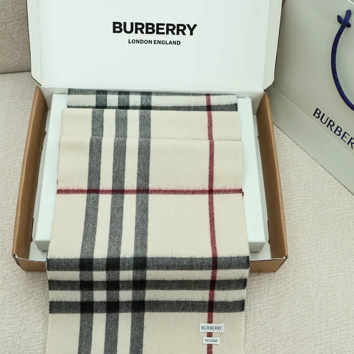 スーパーコピー バーバリー ス マフラー