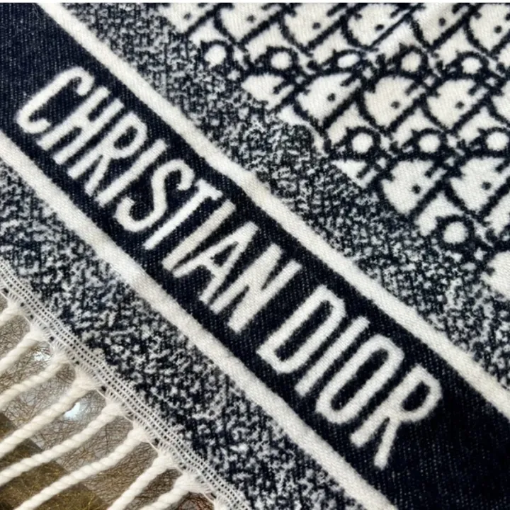 スーパーコピー ディオール マフラー