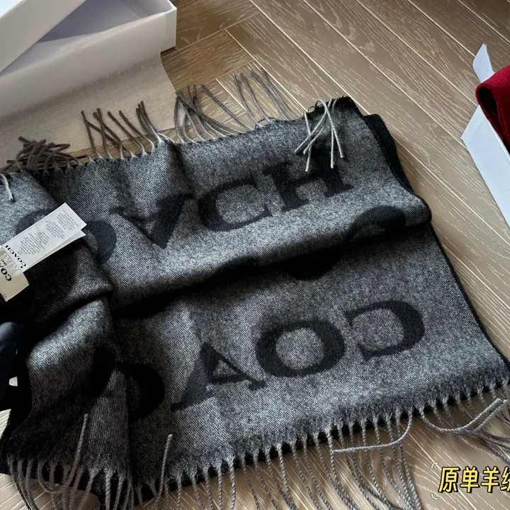 スーパーコピー コーチ マフラー