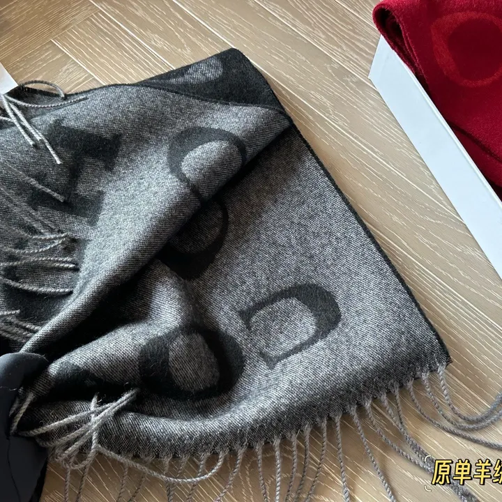 スーパーコピー コーチ マフラー