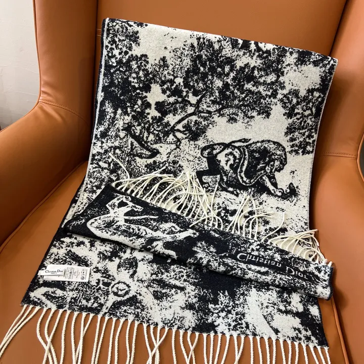 スーパーコピー ディオール マフラー