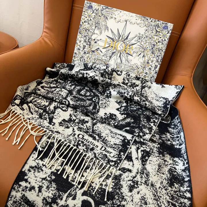 スーパーコピー ディオール マフラー