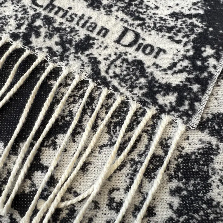 スーパーコピー ディオール マフラー