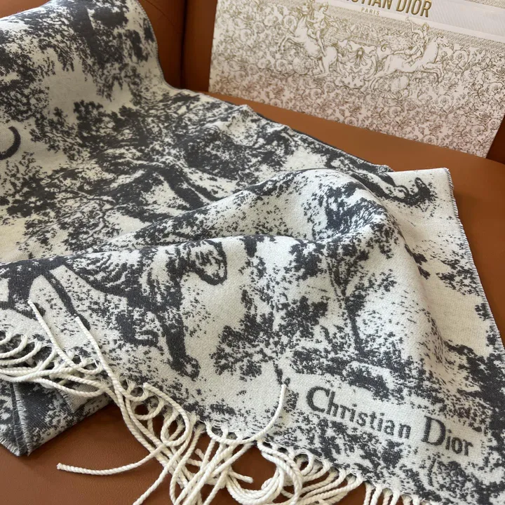 スーパーコピー ディオール マフラー