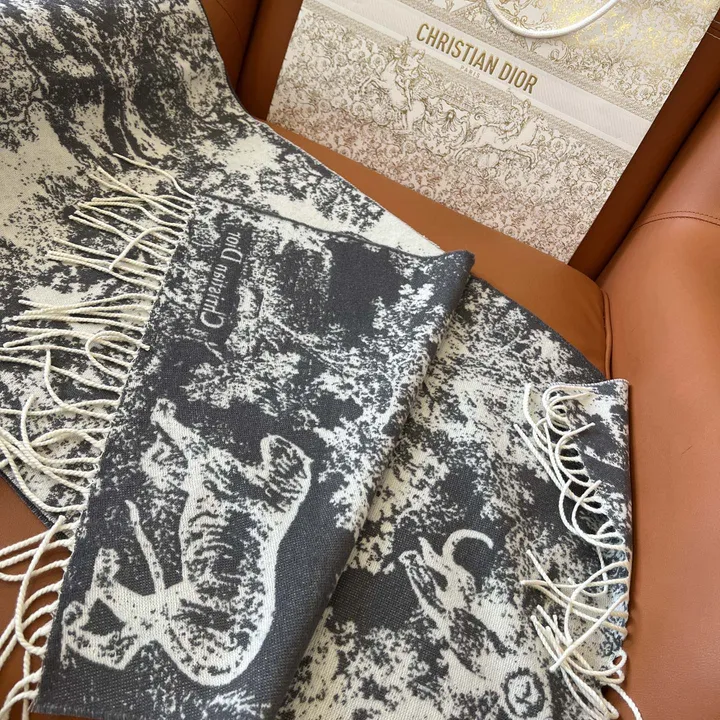 スーパーコピー ディオール マフラー