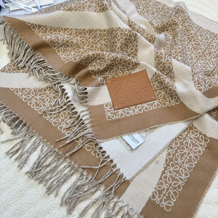 スーパーコピー ロエベ マフラー