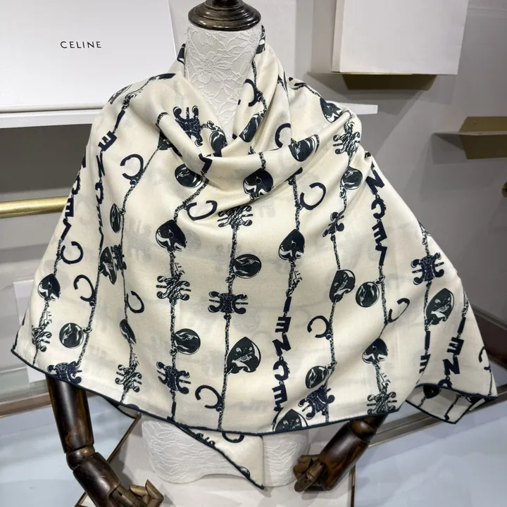 スーパーコピー セリーヌ マフラー