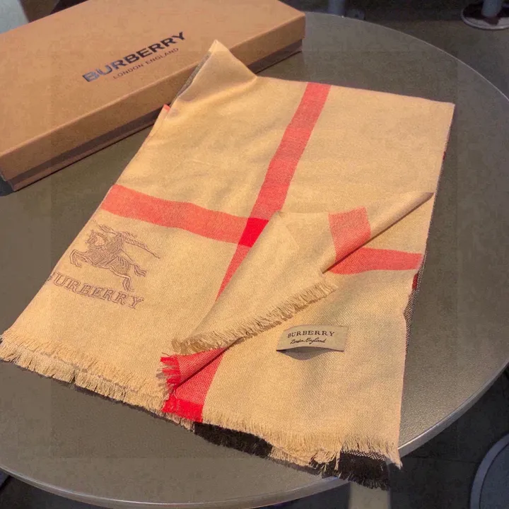 スーパーコピー バーバリー ス マフラー