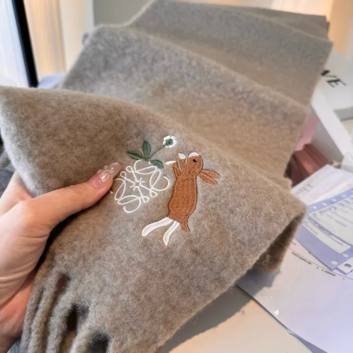 スーパーコピー ロエベ マフラー