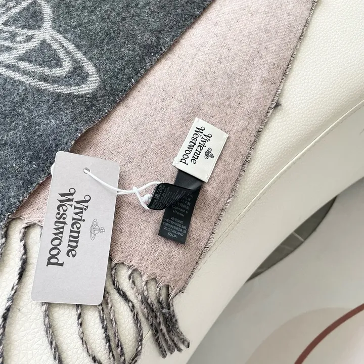 スーパーコピー ヴィヴィアン・ウエストウッド マフラー