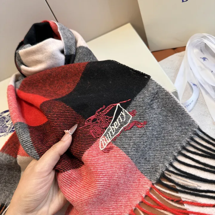 スーパーコピー バーバリー ス マフラー