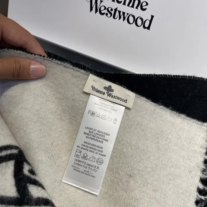 スーパーコピー ヴィヴィアン・ウエストウッド マフラー