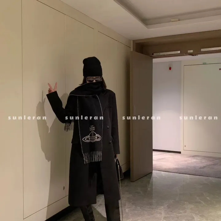 スーパーコピー ヴィヴィアン・ウエストウッド マフラー