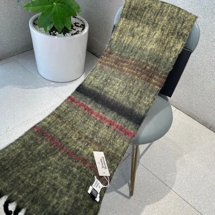 スーパーコピー ヴィヴィアン・ウエストウッド マフラー